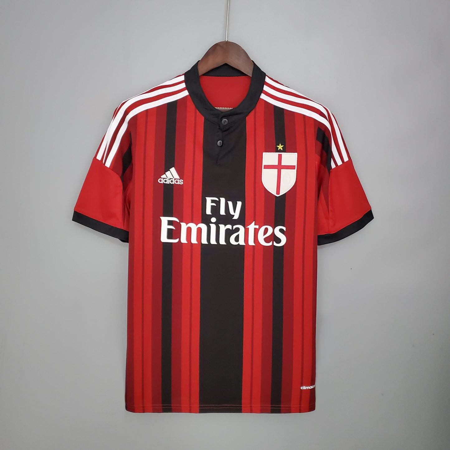 AC Milan Home 2014/15 “Fly Emirates” – adidas (Cruz de Milán)