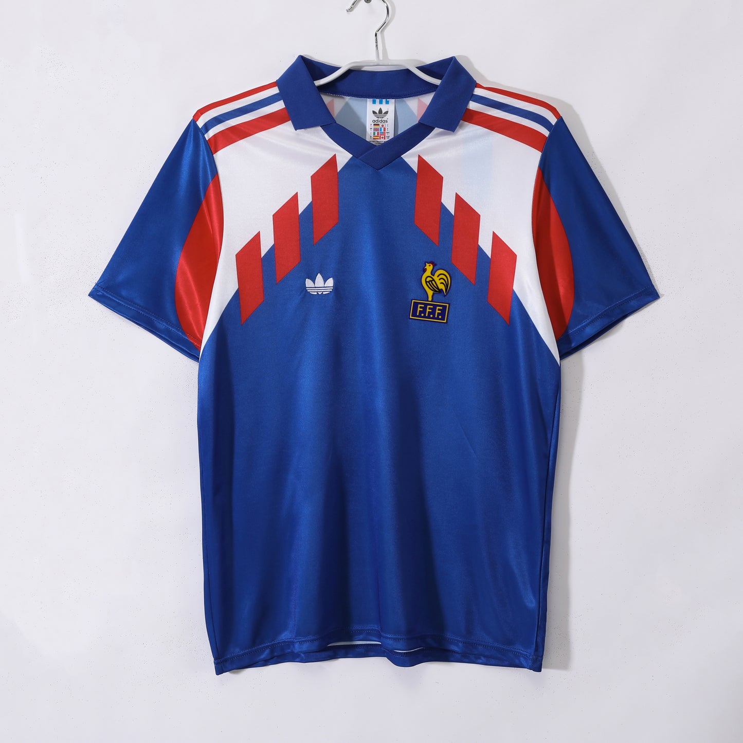 Camiseta Francia adidas Local finales 80s (1988–1990 aprox.) – Azul con chevrons rojos
