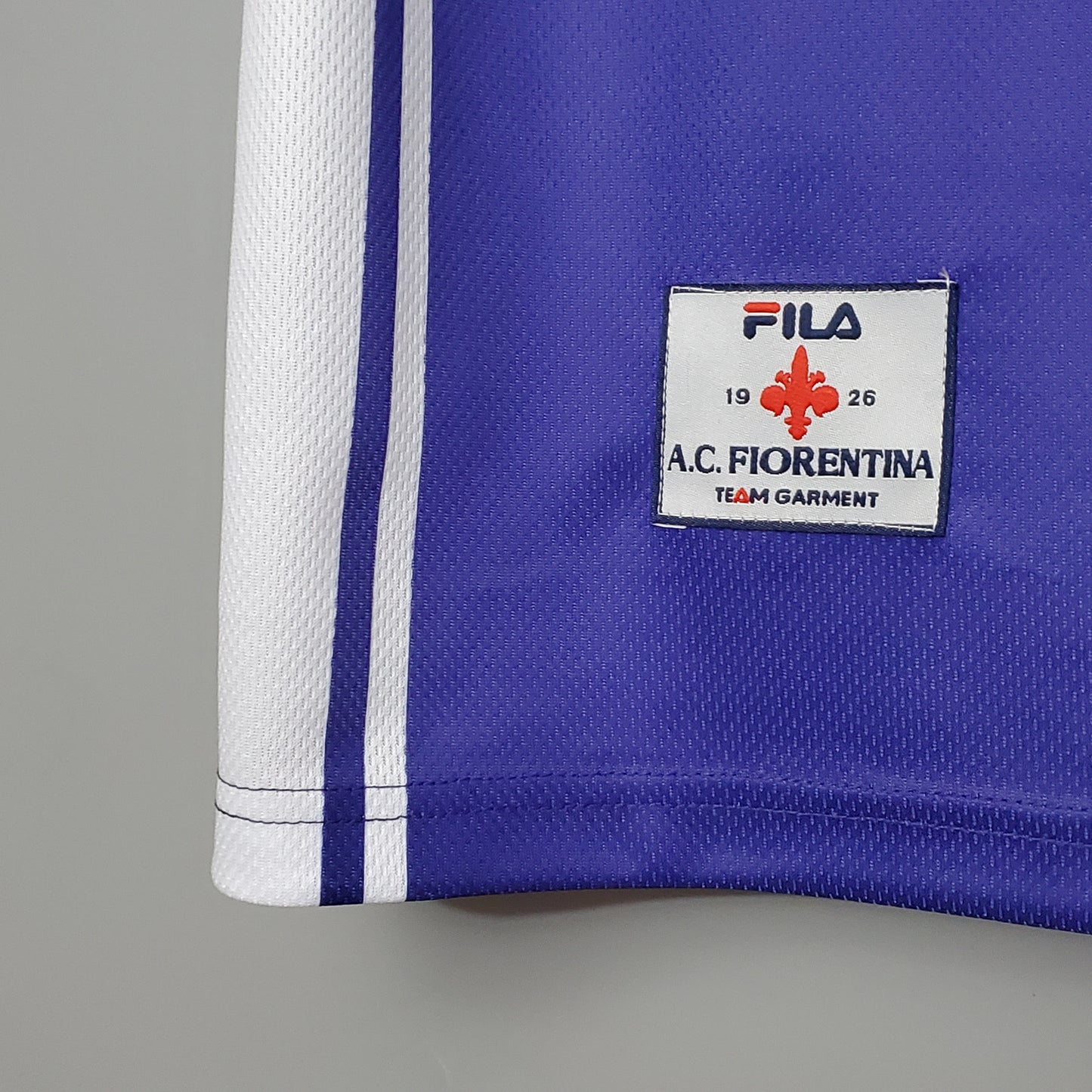 ACF Fiorentina “TOYOTA” 2000–02 — Camiseta home Fila violeta (mangas blancas)