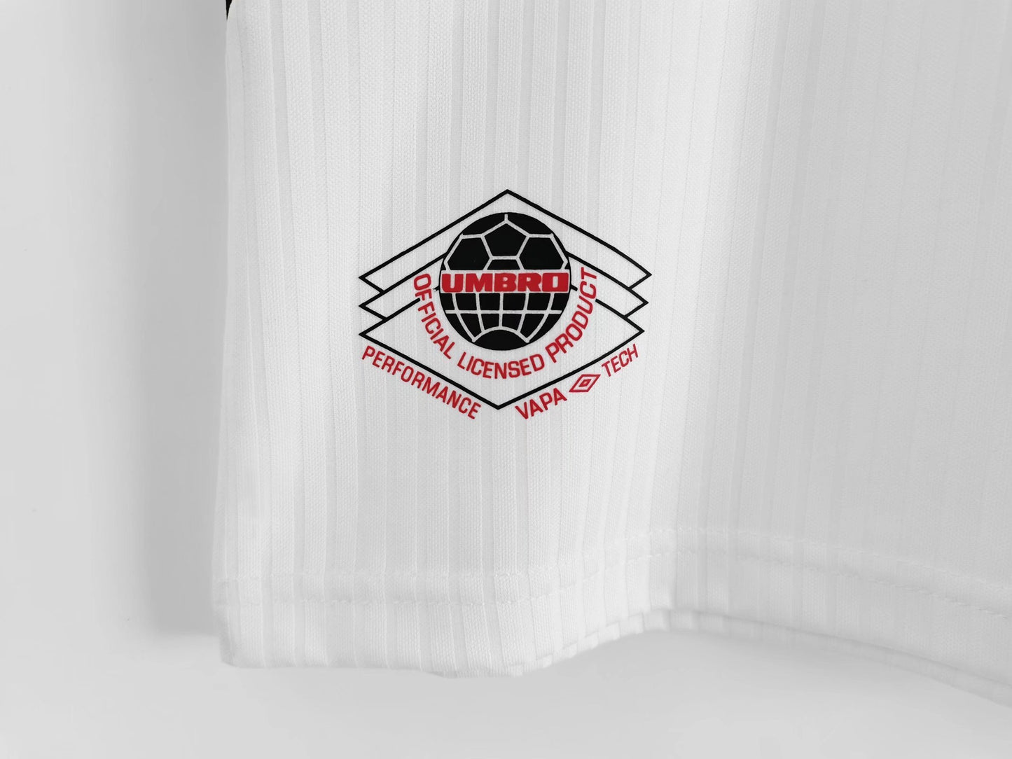 Camiseta Inglaterra 1999–00 Training Blanca – Umbro (Era Euro 2000, Beckham & Shearer