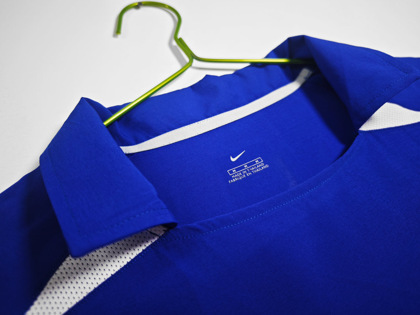 Camiseta Brasil Nike Away 2008–2009 – Azul con paneles blancos y cuello polo