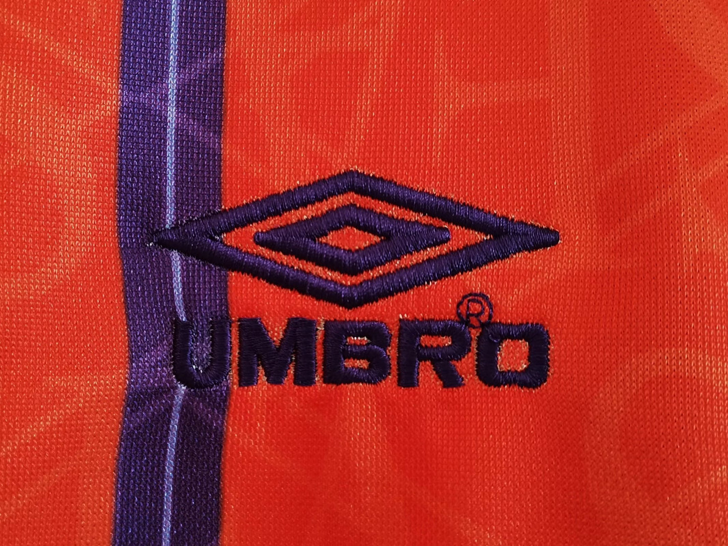 Escocia Umbro — 1994-96 Away Naranja | “Mango” con franjas moradas
