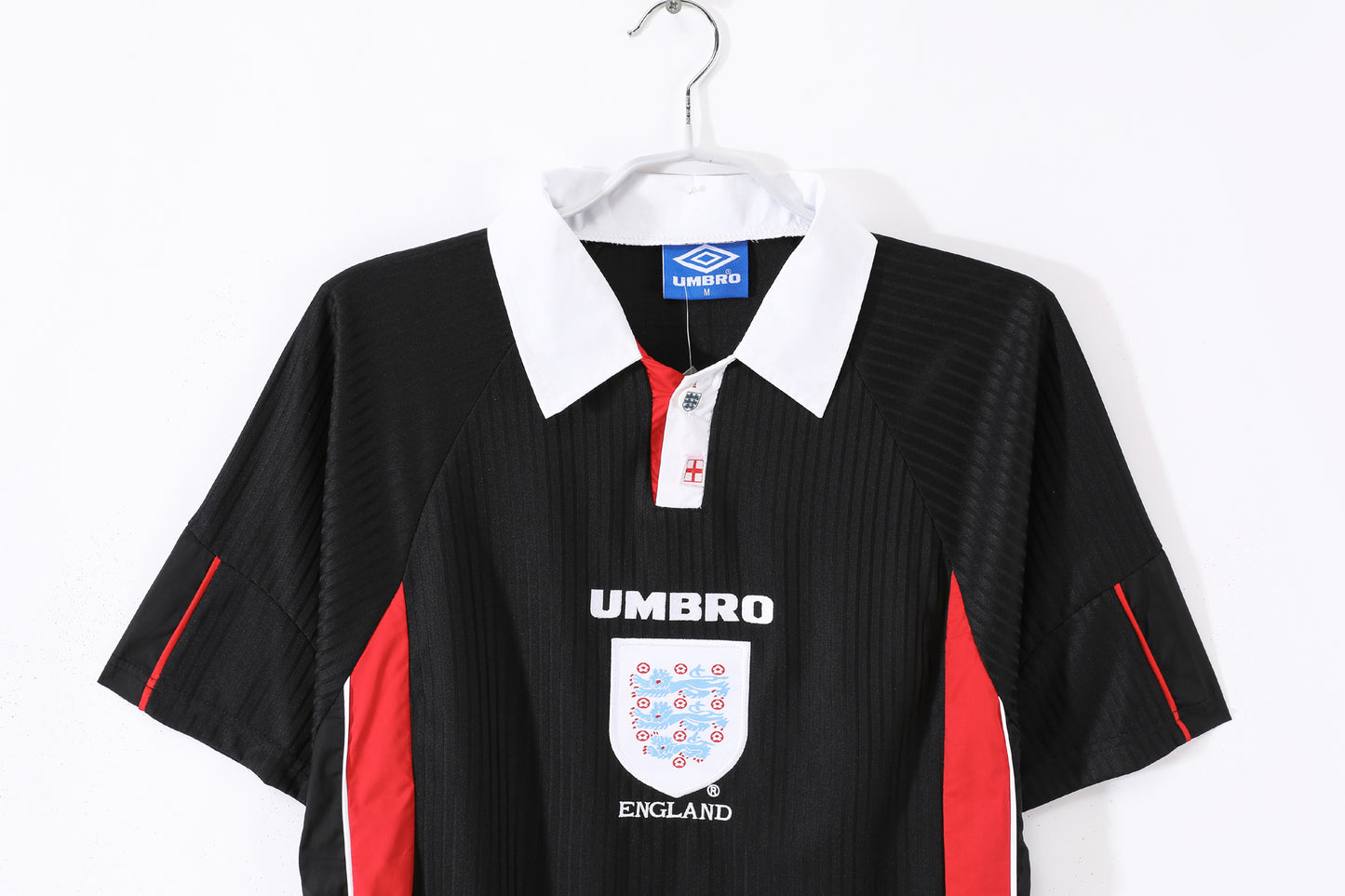 Inglaterra 1998–2000 Training/Pre-Match (Negra) – Umbro