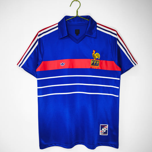 Camiseta Francia adidas Local 1982/83 (España ’82) – Azul con banda roja y líneas blancas (Trefoil)