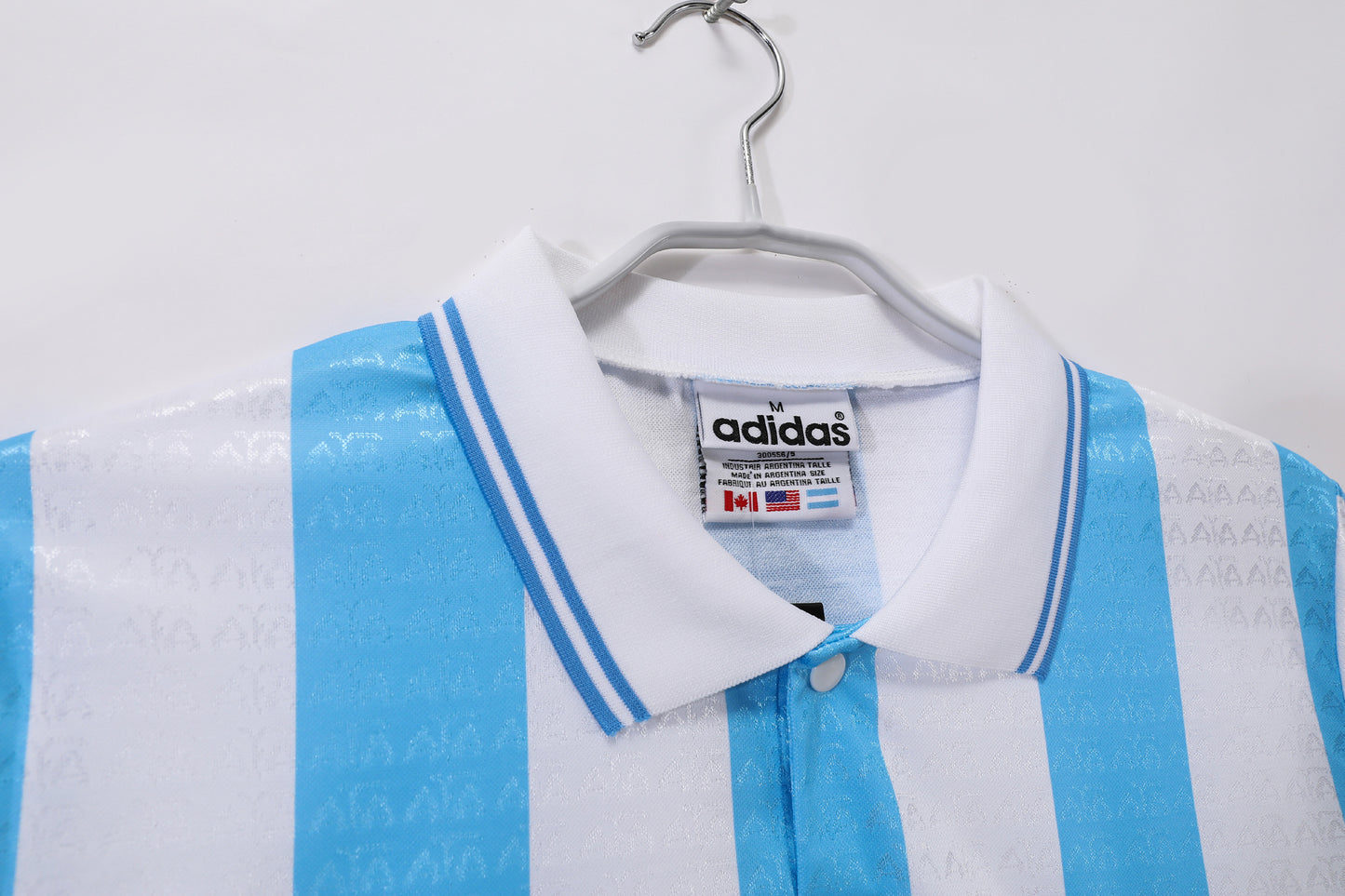Camiseta Argentina adidas Local 1991–1993 – Rayas Celeste/Blanco – Cuello Polo