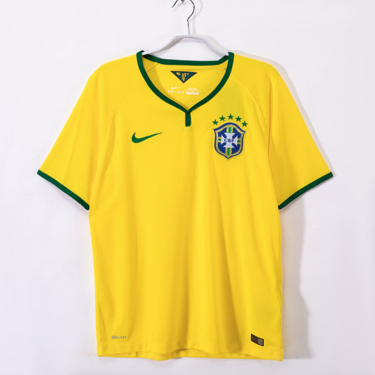 Camiseta Brasil Nike Local 2012/13 – Amarilla con cuello “notch” verde (Dri-FIT)