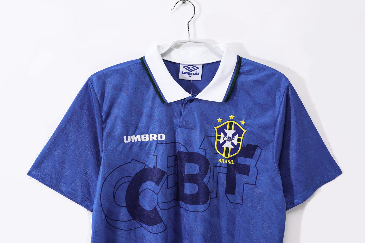 Camiseta Brasil Umbro Visitante 1995–1996 – Azul con cuello polo (4 estrellas)