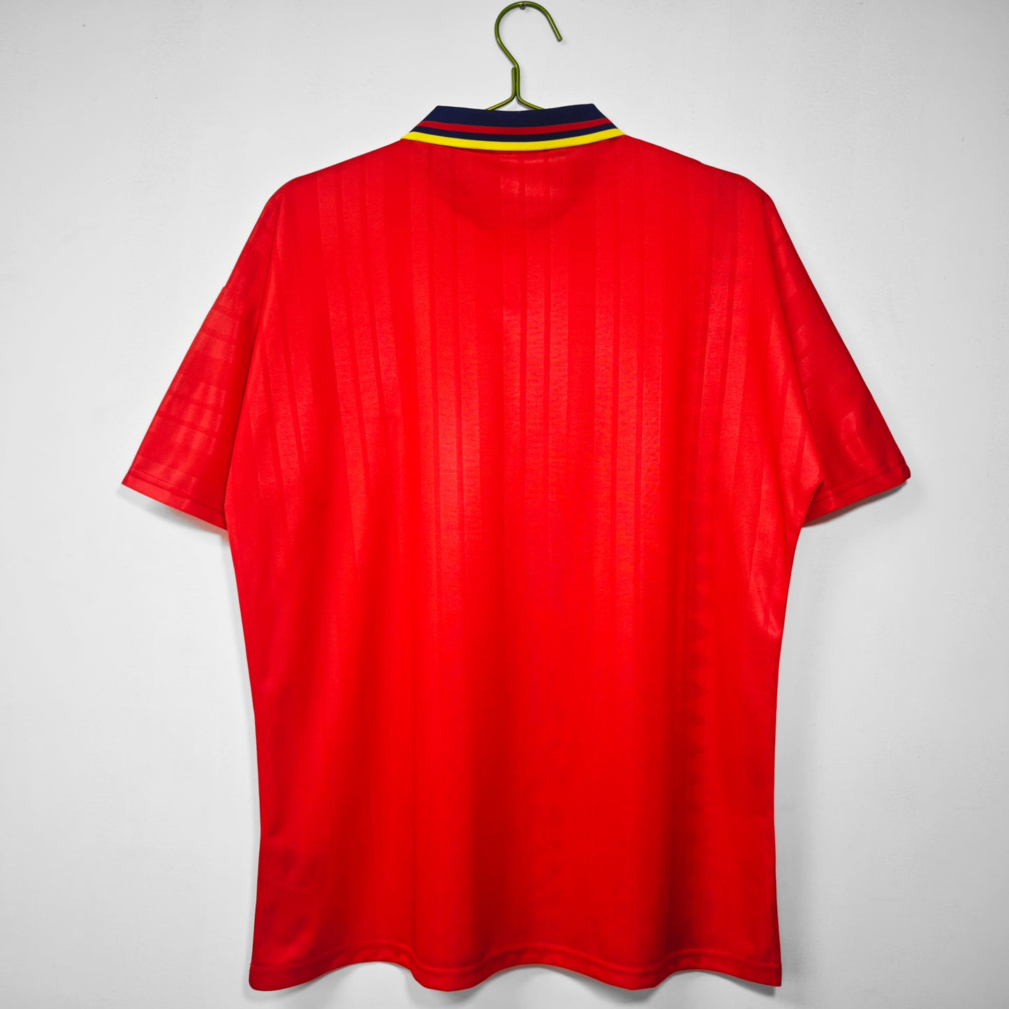 Camiseta España adidas Home 1994–1996 (USA ’94) | Roja con franja de rombos y cuello polo