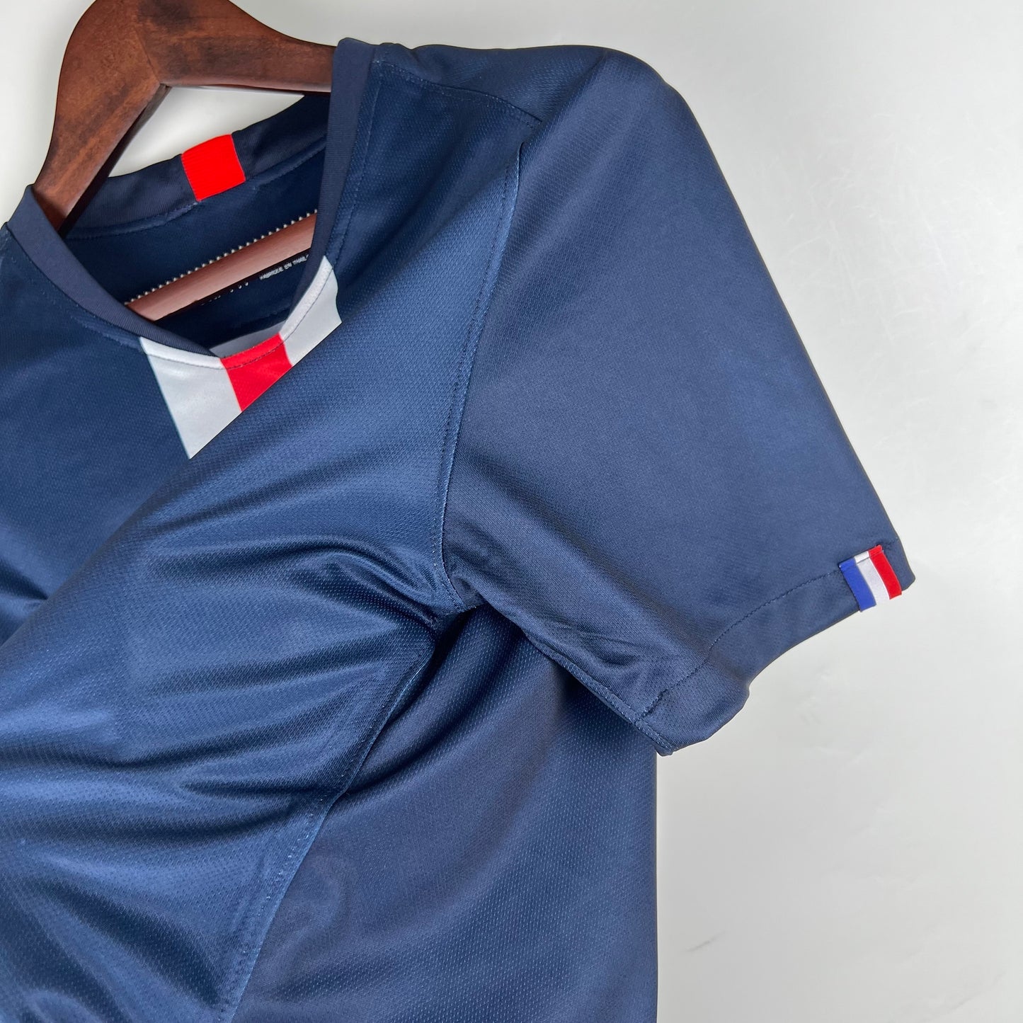 PSG “ALL – Accor Live Limitless” 2019–20 — Camiseta home Nike azul (franja central)