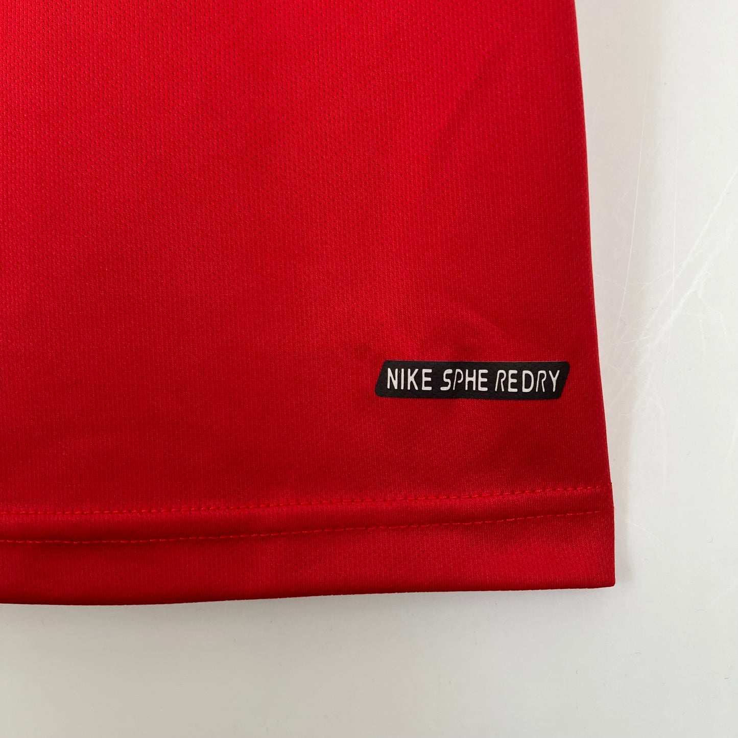 Arsenal “Fly Emirates” 2006–08 — Camiseta home Nike roja (mangas blancas)
