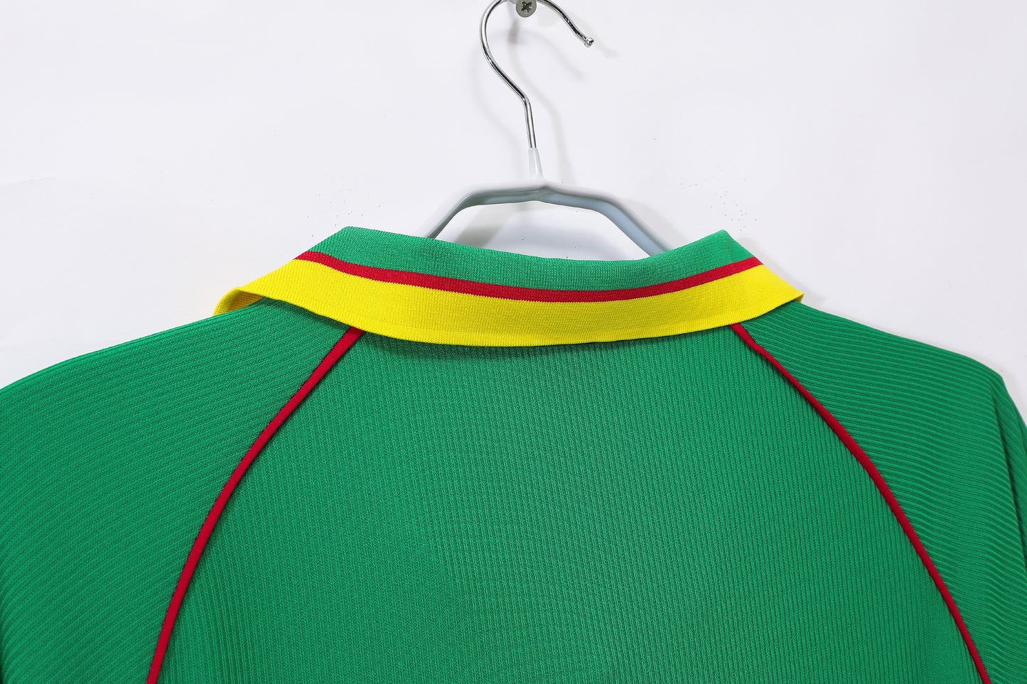 Camiseta Camerún Puma Local 2002–2004 – Verde/Amarillo – Leones Indomables