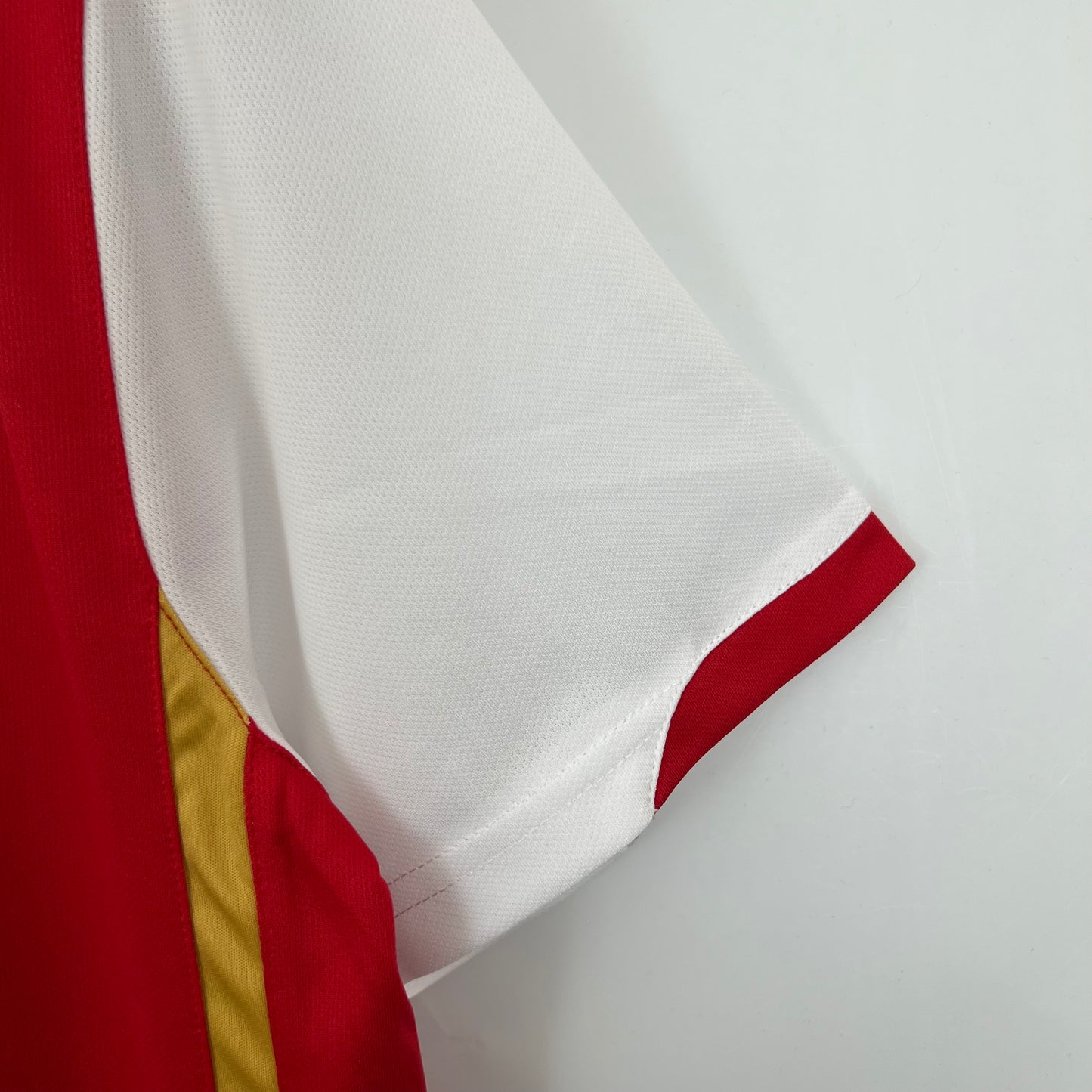Arsenal “Fly Emirates” 2006–08 — Camiseta home Nike roja (mangas blancas)