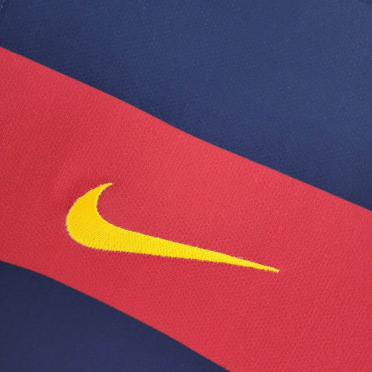FC Barcelona Home 2015/16 – Nike “Qatar Airways” (hoops)