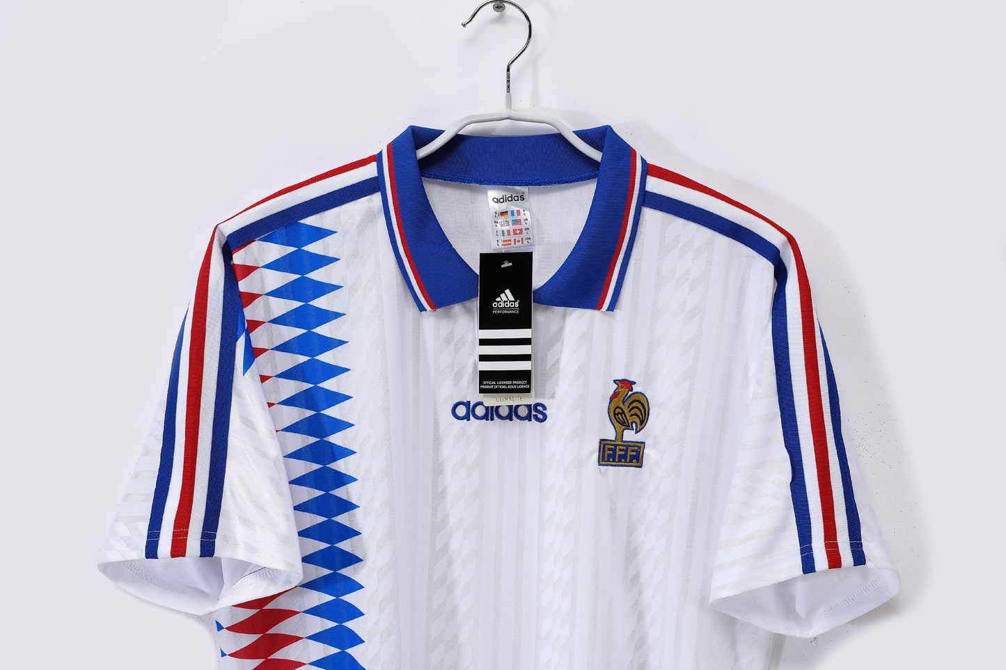 Camiseta Francia adidas Visitante 1992–1993 – Blanca con franja de triángulos tricolor