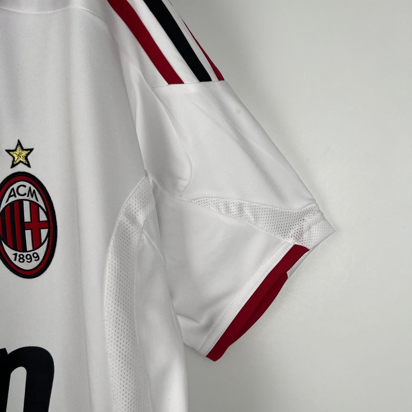 AC Milan Away 2007–2009 “bwin” – adidas (Retro)
