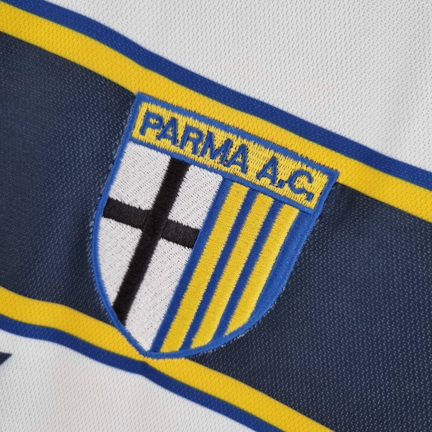 Parma AC Away 1999/00 “Joy Parmalat” – Champion